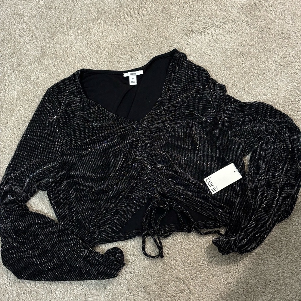 NEW! Bar III women top! Long sleeves.